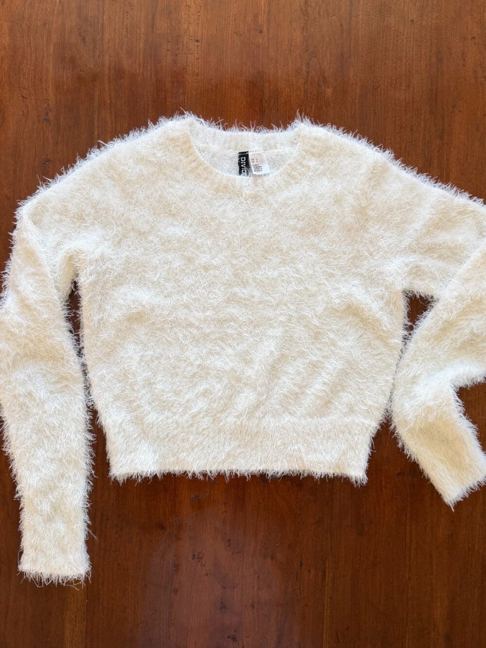 H&M White Fuzzy Sweater – women’s – S